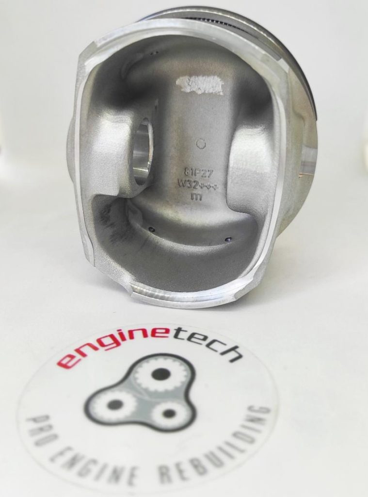 MAHLE Piston 0330400 81,01mm for GROUP VAG